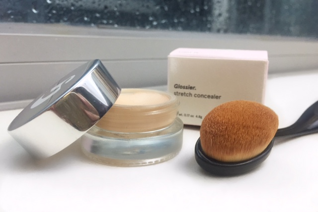 glossier stretch concealer and oval brush 2
